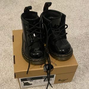 Size 4c Black Patent Leather Lace Up Boots